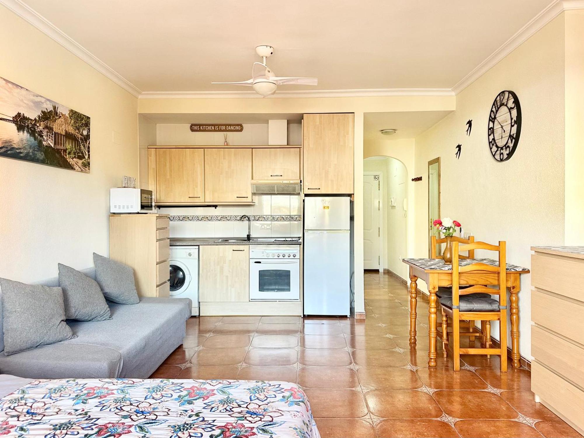 Costa Del Sol Seaside Studio - 5 Mins From Beach Fuengirola Exterior foto