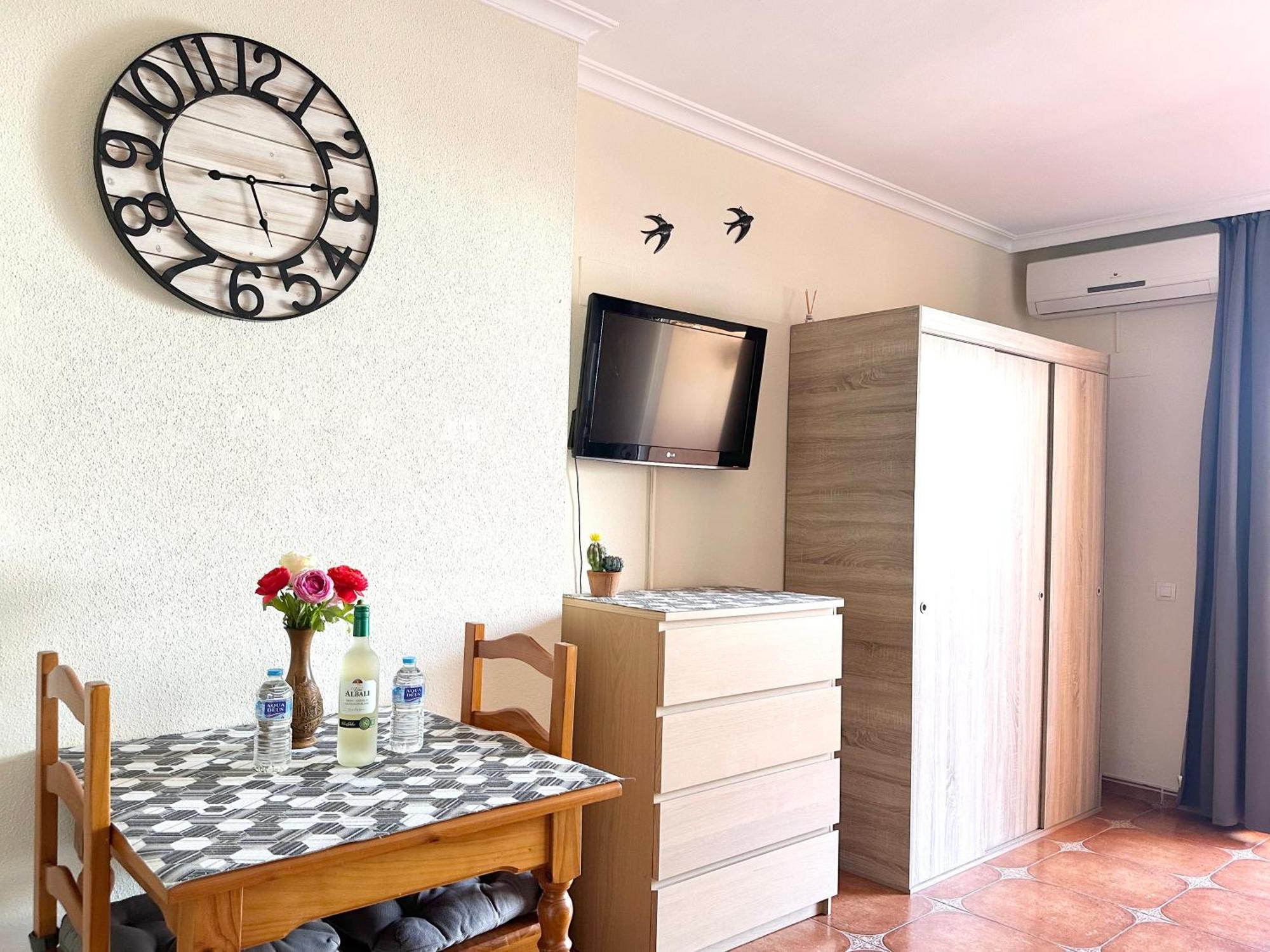 Costa Del Sol Seaside Studio - 5 Mins From Beach Fuengirola Exterior foto